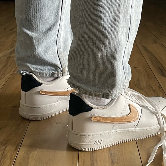 Nike Air Force 1 removable swoosh ‘07 LV8 - Picture 4 of 6